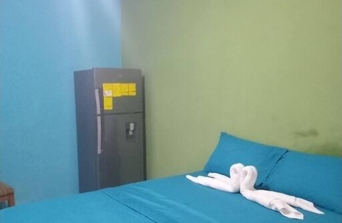 Silver Sands Apartment | Charming Bedroom in fabulous Coral Spring with AC