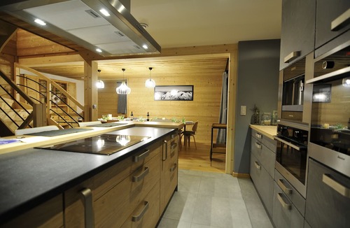 Vallorcine Ski Chalet | Charming Chalet at the Foot of the Chamonix Mont Blanc Ski Slopes in Vallorcine.