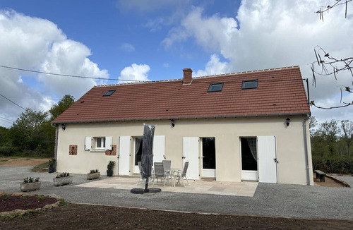 Louroux-Hodement Cottage | Charming house with pool and air conditioning in Haut-Bocage