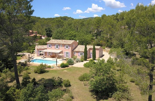 Flayosc Villa | Charming Provencal villa with heated pool-among luxury, calm and nature 🌞