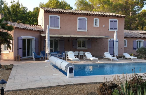 Flayosc Villa | Charming Provencal villa with heated pool-among luxury, calm and nature 🌞