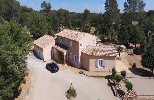 Flayosc Villa | Charming Provencal villa with heated pool-among luxury, calm and nature 🌞