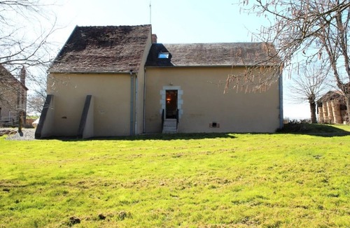 Saint-Sauvier Cottage | Charming standalone house near Montluçon