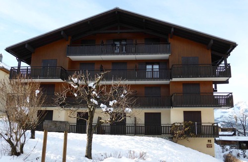 Combloux Apartment | Charming T3 in Combloux Center - Pets and Parking Included