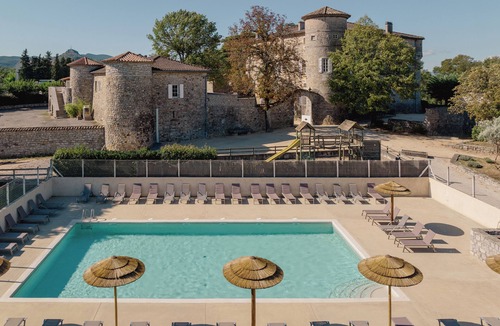 Ruoms Apartment | Château de Chaussy - Village de Gîtes - Located in the heart of Ruoms