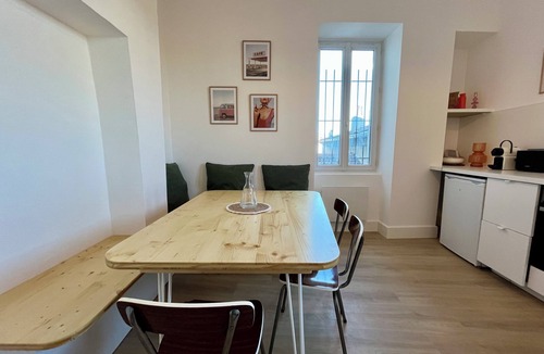 Valence Apartment | Chez MARIE - Central and Comfort