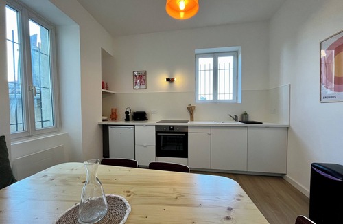 Valence Apartment | Chez MARIE - Central and Comfort