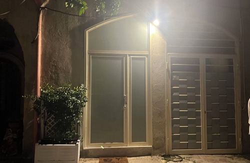 Caserta Apartment | Cimabue Cave Holiday House Caserta a stone's throw from the Royal Palace