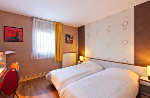 Magny-Cours Hotel | Citotel Du Circuit