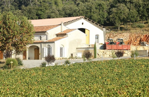 Barjols Apartment | CLAIRETTE APARTMENT - DUPLEX - 6 PERS. - ON A 120 HECT.