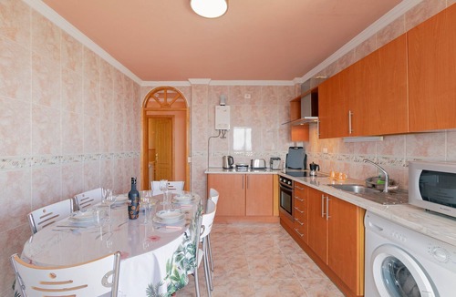 Guimar Villa | Clemente House, Private Pool – Sea Views, Private Terrace, and Wi-Fi