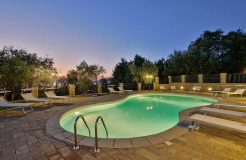 Santa Maria di Castellabate Villa | Coratina Apartment with private patio, in the garden and near the pool