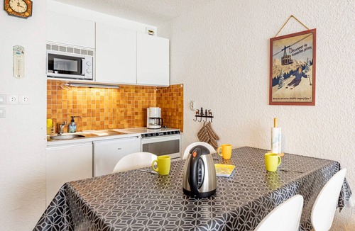 Montgellafrey Apartment | Comfortable studio at the slopes for 4 people