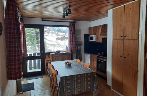La Chapelle-d'Abondance Apartment | Comfortable two-room with balcony and parking, near ski lifts