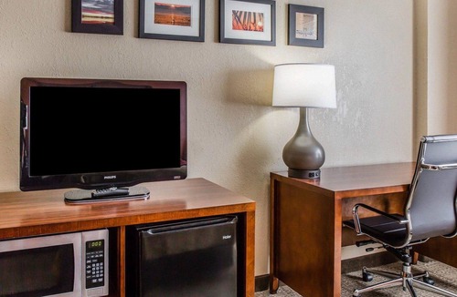 Lakeland Hotel | Comfort Inn & Suites Lakeland North I-4