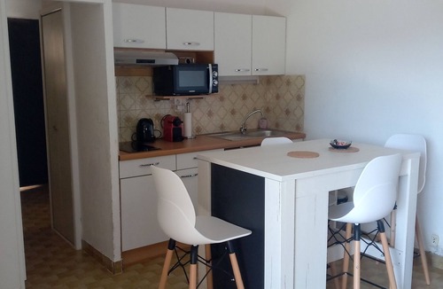 Sainte-Croix-du-Verdon Apartment | Comfortable apartment with large terrace and lake view