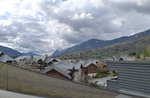 Samoens Apartment | Comfortable & bright 2-room in Samoëns center - Pets allowed and parking included