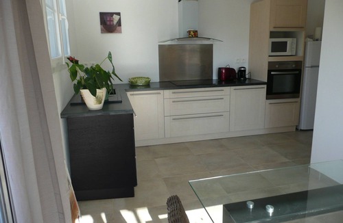 Lamalou-les-Bains Villa | Comfortable furnished villa for curists. 2 persons. 2 bedrooms.