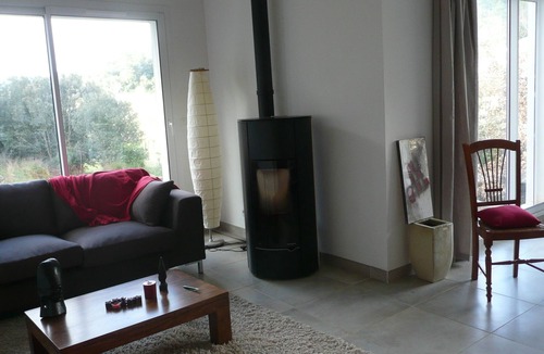Lamalou-les-Bains Villa | Comfortable furnished villa for curists. 2 persons. 2 bedrooms.
