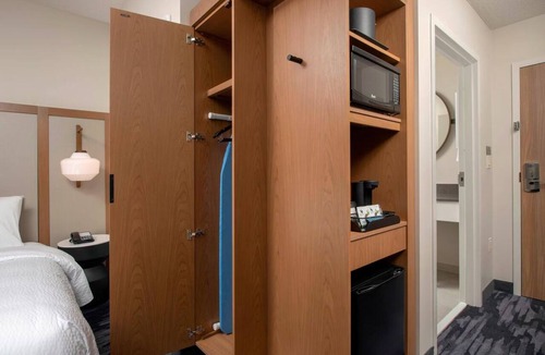 Doral Hotel | Comfortable Space w/2 Queens Perfect for Leisure | Free Hot Breakfast