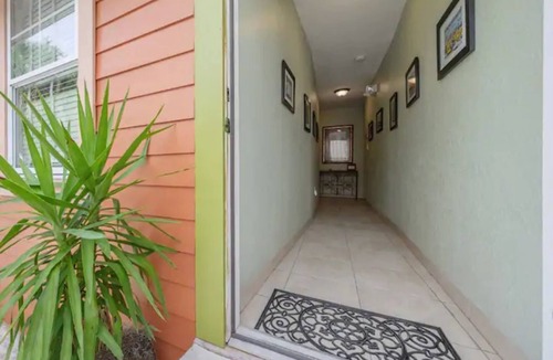 East Ybor House | Comfy & Cozy Ybor City Studio steps from 7th Ave. #5