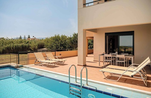 Kamisiana Villa | Corali Villa I - Seaview, Pool & 450m to Beach