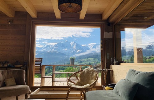 Combloux Ski Chalet | Cosy chalet facing Mont Blanc