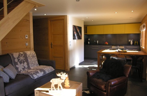 Thones Ski Chalet | Cosy chalet in a quiet setting, mountain view near Annecy and Aravis