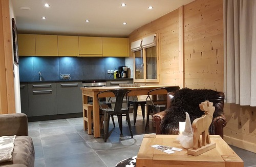 Thones Ski Chalet | Cosy chalet in a quiet setting, mountain view near Annecy and Aravis
