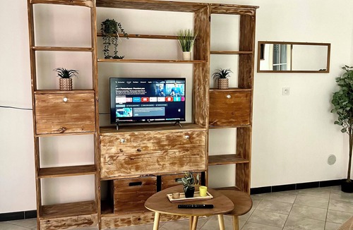 Saint-Ambroix Apartment | Cosy, modern studio - Gard