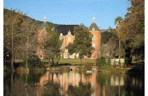 Sollies Pont Cabin | Cosy Provencal cottage with pool access.
