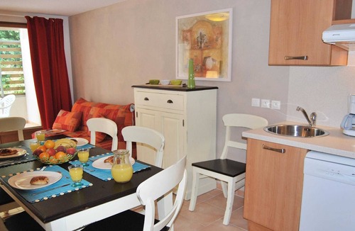 Barjac Apartment | Cosy Village Retreat in Barjac
