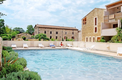 Barjac Apartment | Cosy Village Retreat in Barjac