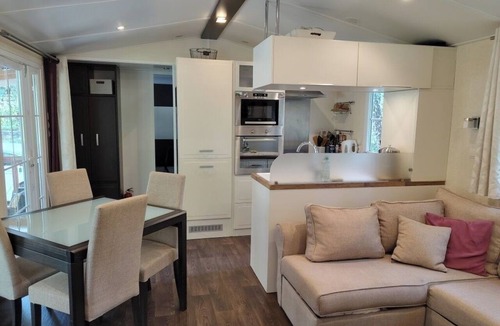 Saint-Privat-de-Champclos Cottage | Cottage on a 5-star Nature & Calme Estate C07