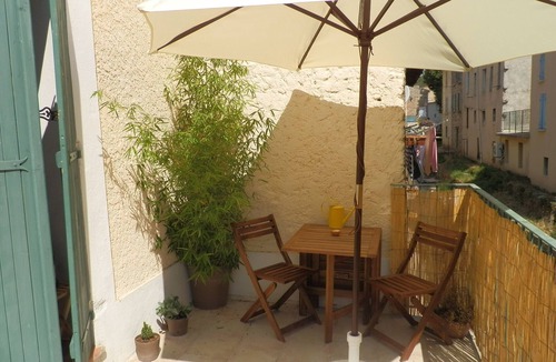 Le Luc Apartment | Cottage * Lou Lavadou with terrace of 10 m²