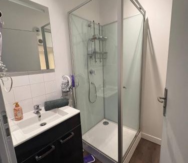 Castres Apartment | Coudert l Petit studio côté rue l Rez-de-chaussée en Hypercentre & climatisé