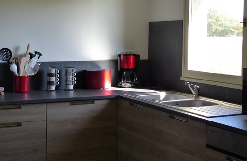 Vaumas Cottage | Country holiday home, pets allowed