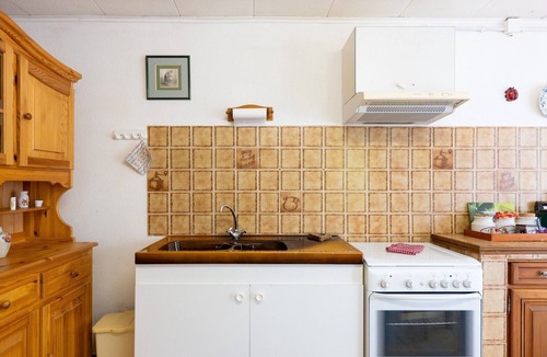 Montagnac-Montpezat Apartment | Country House “Villa Rose” with Terrace and Shared Garden