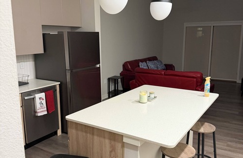 Loughman Apartment | Cozy 1-bedroom apartment with AC in excellent Davenport