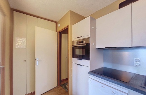La Rosiere Apartment | Cozy 2-room apartment for 5, close to slopes, south balcony