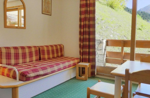 Meribel-Mottaret Apartment | Cozy 2-Room Cabin, Southern Exposure, Ski-in/Ski-out, Pets Allowed