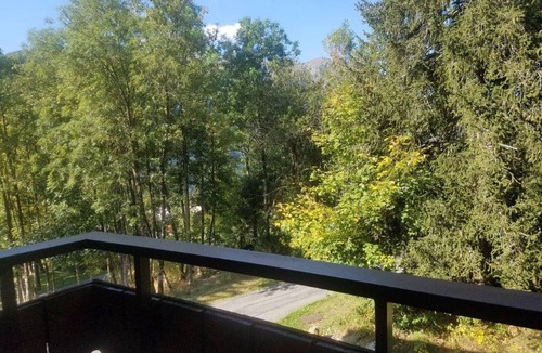 Chatel Apartment | Cozy 3-room duplex, west-facing balcony and secure parking in Châtel