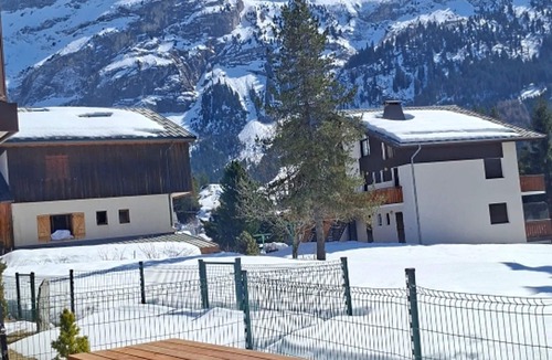 Pralognan-la-Vanoise Apartment | Cozy and bright apartment with garden, for 6 guests