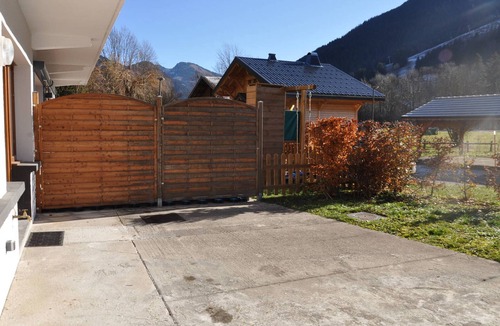 La Chapelle-d'Abondance Apartment | Cozy apartment with terrace, private parking
