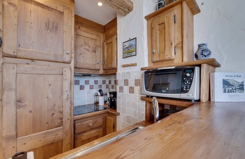 La Rosiere Apartment | Cozy apartment with balcony for 4 in La Rosière