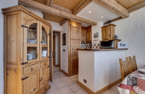 La Rosiere Apartment | Cozy apartment with balcony for 4 in La Rosière