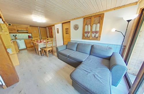 Le Grand-Bornand Apartment | Cozy apartment for 6 with large terrace and parking, close to activities