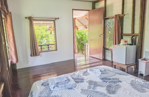 Ko Yao Ski Chalet | Cozy Budget Shack
