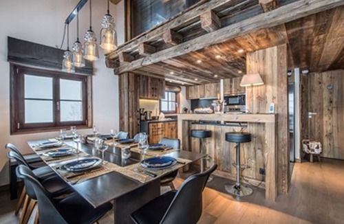 Meribel Village Ski Chalet | Cozy chalet with SPA near slopes in Méribel