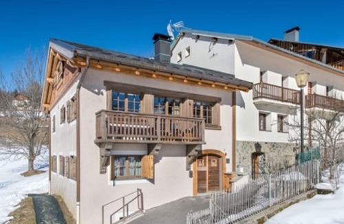 Meribel Village Ski Chalet | Cozy chalet with SPA near slopes in Méribel